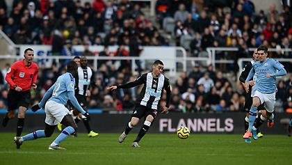 Live: Νιούκαστλ-Μάντσεστερ Σίτι