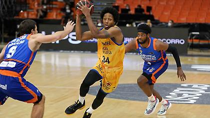 Συνέτριψε την Γκραν Κανάρια και πέταξε εκτός τη Ρεάλ η Βαλένθια!