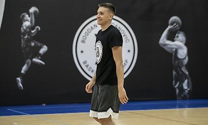 Με αδέρφια Αντετοκούνμπο και Ομπράντοβιτς το καμπ του Μπογκντάνοβιτς!