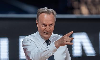 Αινιγματικός για το μέλλον του στην Άλμπα ο Ρενέσες!