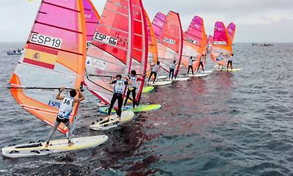 Στην Ελλάδα και το παγκόσμιο Youth στην κατηγορία RSX