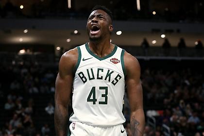 Με νέο look στο restart ο Θανάσης Αντετοκούνμπο (pic)