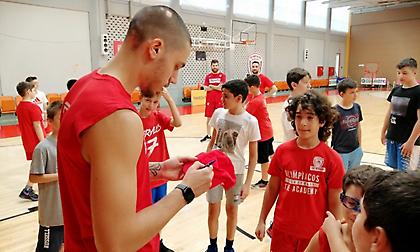 Στο «Summer Workout» των Ακαδημιών του Ολυμπιακού ο Κόνιαρης