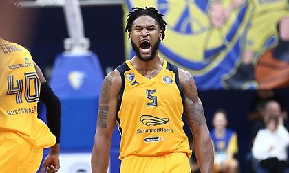 Υπέγραψε την ανανέωση με τη Χίμκι ο Μπούκερ