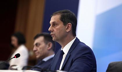 Θεοχάρης για τουρισμό: Ο Αύγουστος θα είναι καλύτερος