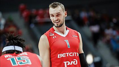 «Βλέπει» Ντέκερ ο Παναθηναϊκός