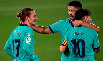 «Αφήνιασε» η Μπαρτσελόνα και έμεινε «ζωντανή» (video)