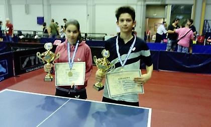 O Μαδέσης στους παίδες και η Μεραμβελλιωτάκη στις κορασίδες πρωταθλητές Ελλάδας 2020 στο πινγκ πονγκ