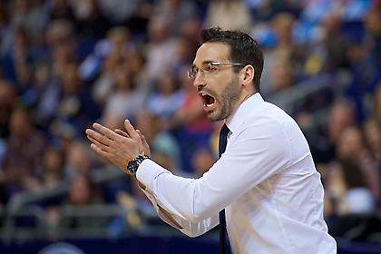 Ανέλαβε την Ράστα Φέχτα ο Πεχ