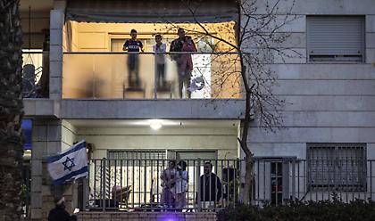 Ισραήλ: Κλείνει ξανά μπαρ, νυκτερινά κέντρα και γυμναστήρια λόγω αύξησης των κρουσμάτων