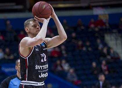 Στη Σάσαρι ο Μπέντζιους