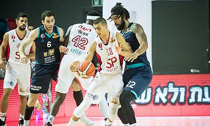 Σούπερ ανατροπή και νίκη για τη Χάποελ του Καστρίτη