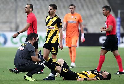 Αποχώρησε τραυματίας ο Αλμπάνης