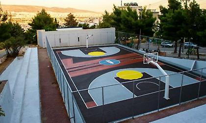 Ψηλά το κεφάλι, σουτάραμε και πάλι στο νέο ανοιχτό γήπεδο μπάσκετ της Αγίας Βαρβάρας (pics - vids)