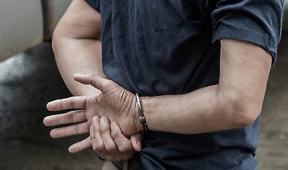 Νέο περιστατικό αποπλάνησης ανήλικης: Συνελήφθη δάσκαλος στην Ερέτρια