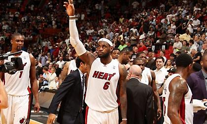 ΛεΜπρόν: 10 χρόνια από τότε που πήγε στους Χιτ, οι 10 κορυφαίες στιγμές του (video)