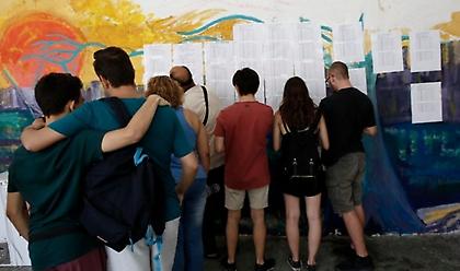 Πανελλήνιες 2020-Εκτιμήσεις: Πτώση βάσεων σε νομικές και ιατρικές σχολές