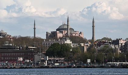 Παγκόσμια κατακραυγή για τη μετατροπή της Αγίας Σοφίας σε τζαμί