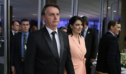 Βραζιλία: Η σύζυγος του Μπολσονάρου και οι 2 κόρες της αρνητικές στον κορωνοϊό
