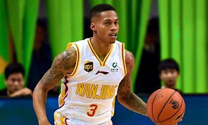 Κίνα: Πρώην NBAερ σκόραρε 74 πόντους! (photo)