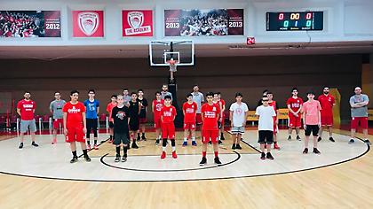 Στο «summer workout» των Ακαδημιών του Ολυμπιακού ο Βεζένκοφ