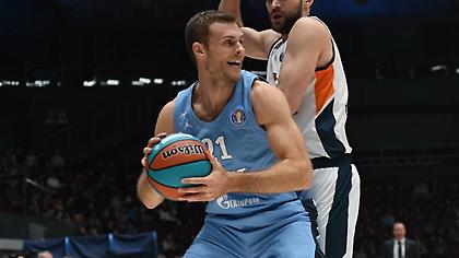 Στην Ουνικάχα Μάλαγα ο Αμπρομάιτις!