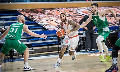 Άνετο προβάδισμα για τη Μακάμπι Ρισόν με «καυτό» Χάρισον