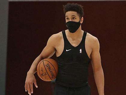 Μπρόγκντον: «Γι' αυτό προπονούμαι με μάσκα»