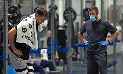 Οι NBAers «λιώνουν» στη δουλειά! (video)