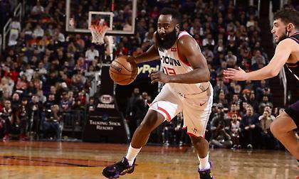 Τζέιμς Χάρντεν: «Δεν ήθελα να περάσω κάποιο πολιτικό μήνυμα με τη μάσκα που φόρεσα» (pic)