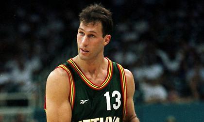 Σαρούνας Μαρτσουλιόνις: Η μπασκετική… μηχανή από την Λιθουανία (videos)