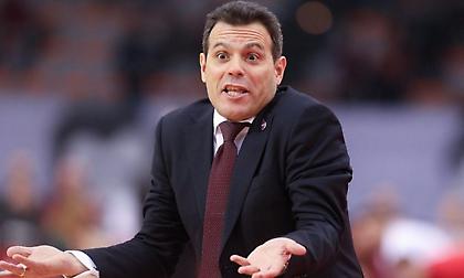 Ιτούδης: Βοήθησε να φτιαχτεί νέο γήπεδο στον τόπο καταγωγής του! (photos)