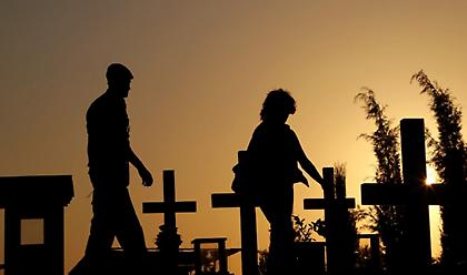 Κύπρος 46 χρόνια μετά: Ξύπνησαν τραγικές μνήμες – Ήχησαν οι σειρήνες