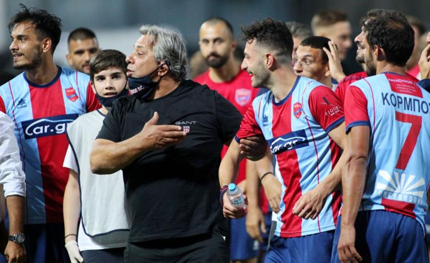 Στην… αντεπίθεση ο Ζαμάνης – «Φοράω τη φανέλα του Πανιωνίου από το 1970, φέρτε διάδοχη κατάσταση»