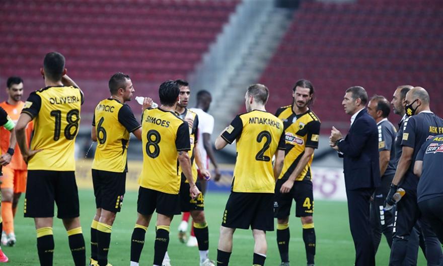Άγρια «γκάζια» Καρέρα στους παίκτες της ΑΕΚ