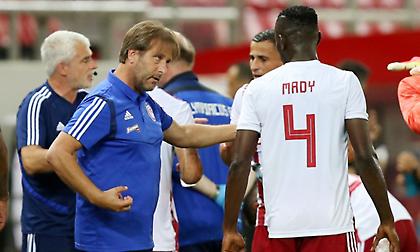 Σταματέλος: «Θα πάει με την γνωστή 11άδα κόντρα στη Γουλβς ο Μαρτίνς»