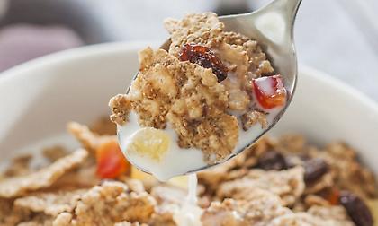 Η άγνωστη ιστορία που έκανε τα δημητριακά βασική επιλογή για πρωϊνό