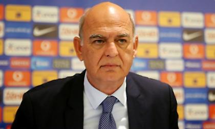 Διαψεύδει Καραπαπά η ΕΠΟ: «Ουδέποτε είπε ο Γραμμένος ότι του ασκήθηκαν πιέσεις για τον τελικό»