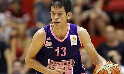 Προς Ιαπωνία πρώην παίκτης του ΠΑΟΚ