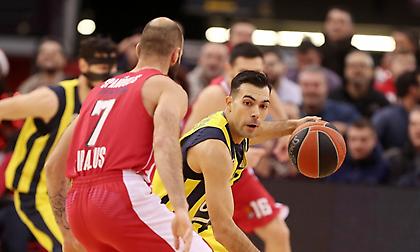 Ανακοινώνεται ο Σλούκας-Η επιμονή του Ολυμπιακού και τα «όχι» του παίκτη στους μνηστήρες