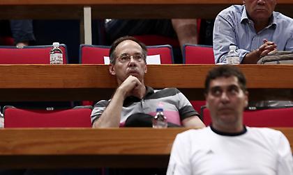 Μαυρωτάς για Αντετοκούνμπο: «Απαράδεκτα σχόλια. Περήφανοι για τον Γιάννη»