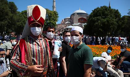 Απομακρύνεται από τη Δύση ο Ερντογάν - Παγκόσμια κατακραυγή για την Αγιά Σοφία