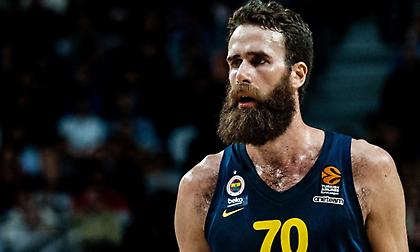 Ντατόμε: «Δεν μετάνιωσα που έφυγα από τη Φενέρ»