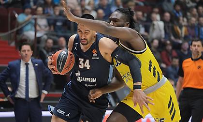 Τέλος και επίσημα από τη Ζενίτ ο Αγιόν