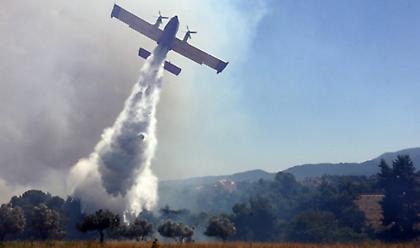 Σε ύφεση η πυρκαγιά στην περιοχή Κεραμειές Κεφαλονιάς