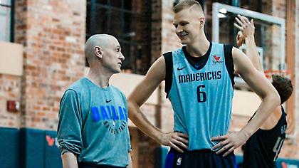 «Ειλικρινές λάθος» η απουσία του Πορζίνγκις από τεστ για κορωνοϊό