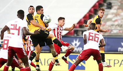 Μοναδική κωμωδία σε ολόκληρη την Ευρώπη ο τελικός του Κυπέλλου Ολυμπιακός-ΑΕΚ