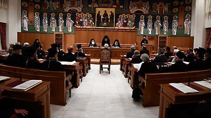 Η Ιερά Σύνοδος επισημαίνει την ακριβή και συνεπή τήρηση των μέτρων