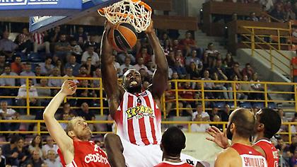 Ανακοίνωσε Γιανγκ και Κάζινς η Γκιλμπόα