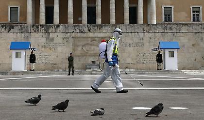 Κυβέρνηση για κορωνοϊό: Ο μέσος όρος των κρουσμάτων επιδεινώθηκε από τα εγχώρια κρούσματα